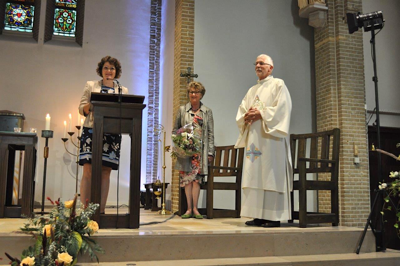 Feestelijk jubileum voor diaken Frank Sieraal