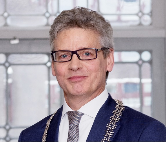 Lezing met Burgemeester Lucas Bolsius