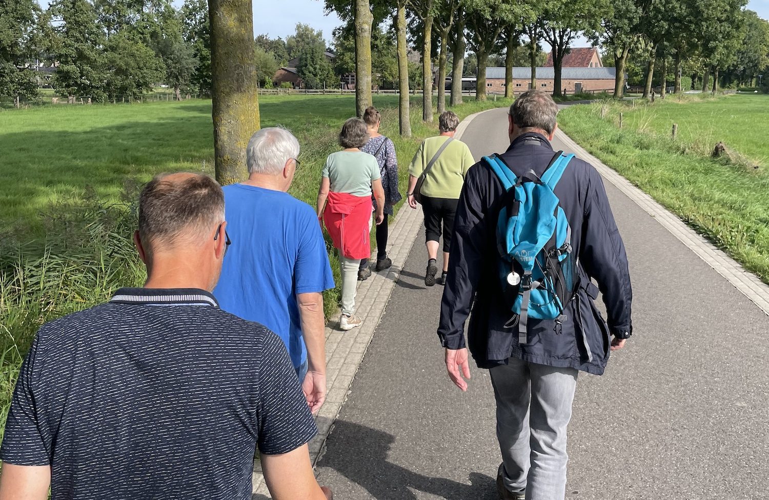 Zondags weer aan de wandel!