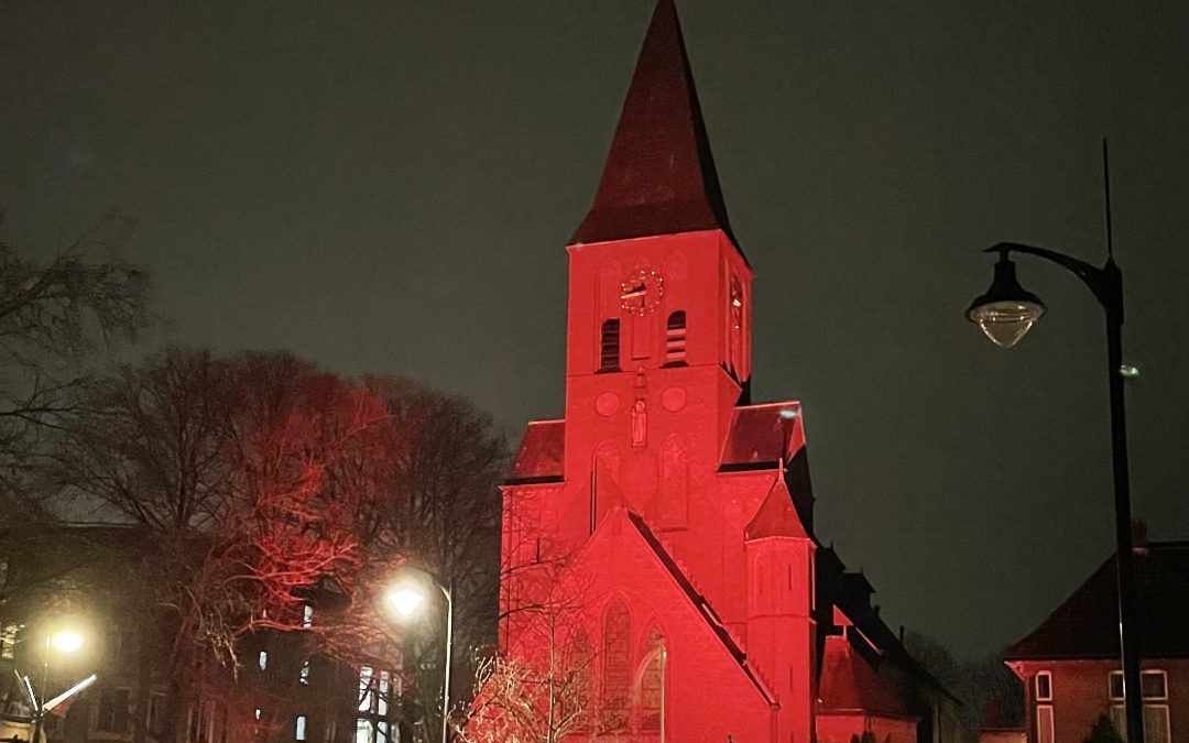 St. Josephkerk kleurde bloedrood